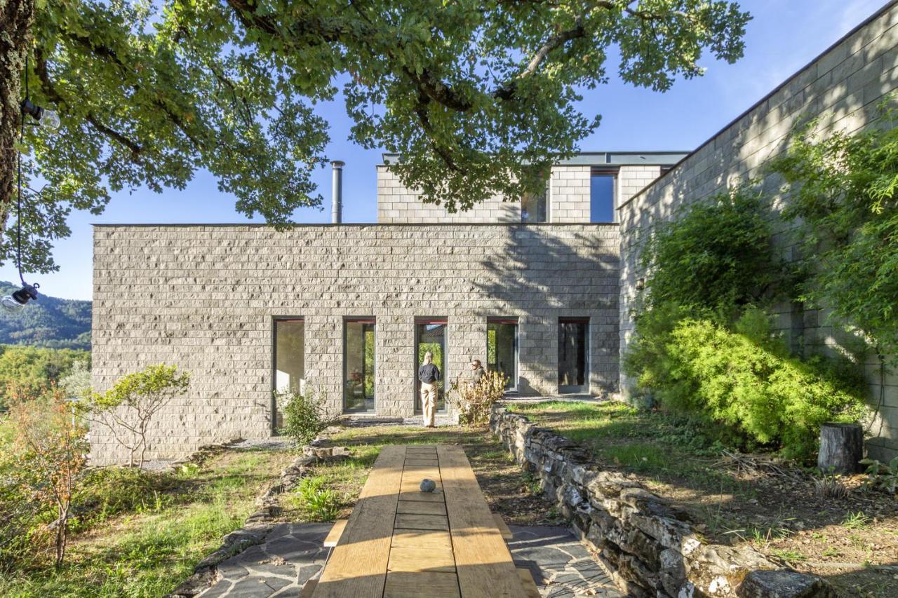 La Maison Des Chataigniers Meyrannes 外观 照片